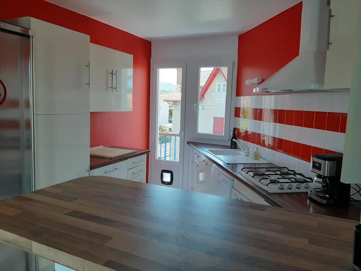 Ciboure : T4 Spacieux Avec Balcon Et Veranda, Proche Golf - Fr-1-239-554 Екстер'єр фото